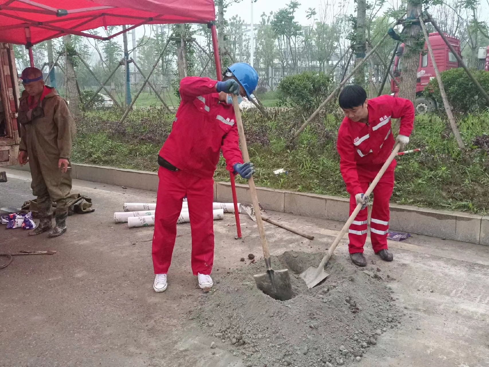 固安管道疏通哪家好】及时进行市政管道清淤